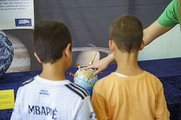 2025: Polarstern finden an der Mitmachstation Haus der Astronomie